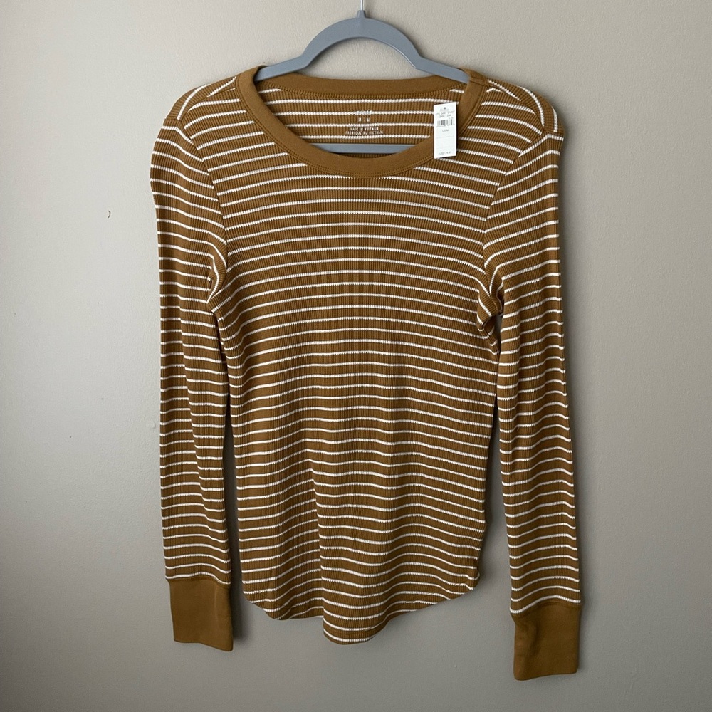 Aerie medium long sleeved ribbed knit shirt. Mustard yellow with white stripes